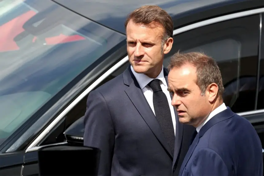 Макрон остался без «последнего патрона» Макрон остался без «последнего патрона»