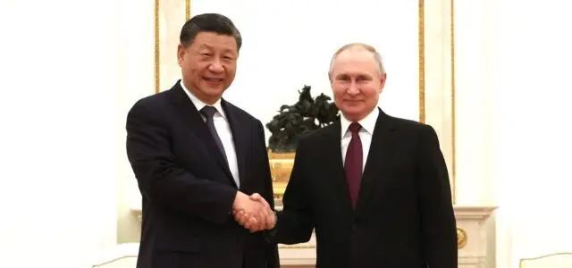 НАТО на грани краха: Западу предрекли демилитаризацию после ударов РФ и КНР