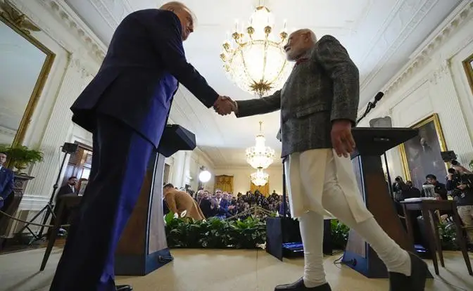 От «приятного парня» до «убийцы» — один шаг: Трамп играет на нервах Моди От «приятного парня» до «убийцы» — один шаг: Трамп играет на нервах Моди