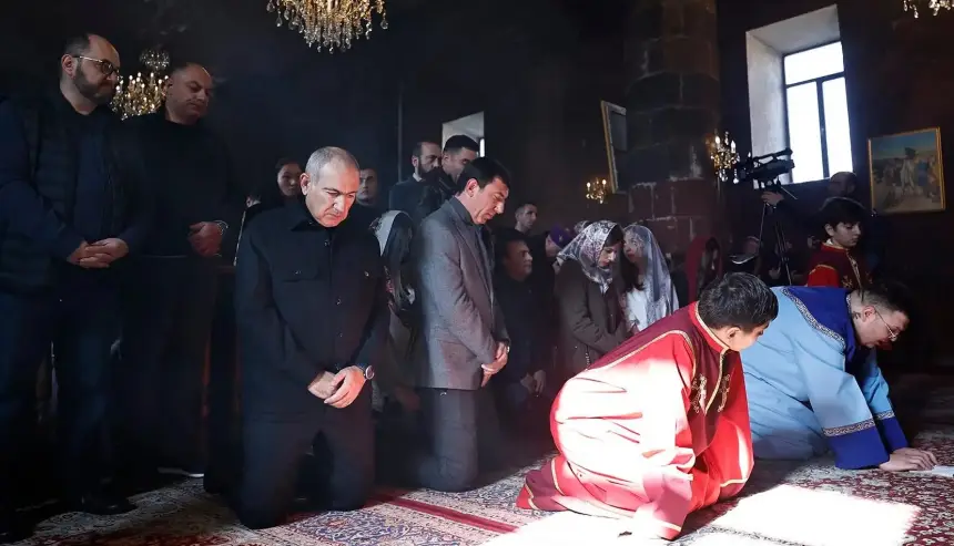 Пашиняновская Армения: «альтернативный» Эчмиадзин и молитвенные завтраки