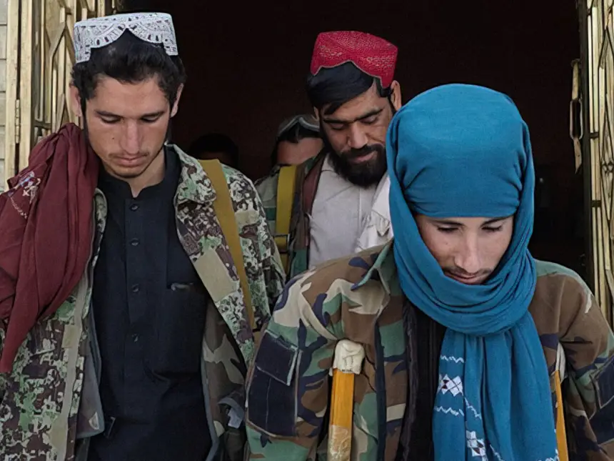 Зачем Германия самолетами завозит к себе афганцев