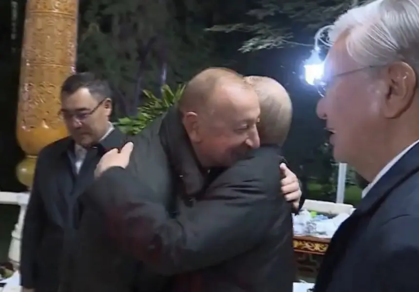 Лидеры обнялись, но кризис продолжается: между Кремлем и Баку опять искрит