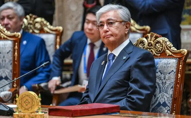 Слуга двух господ: После Трампа Токаев приехал к Путину