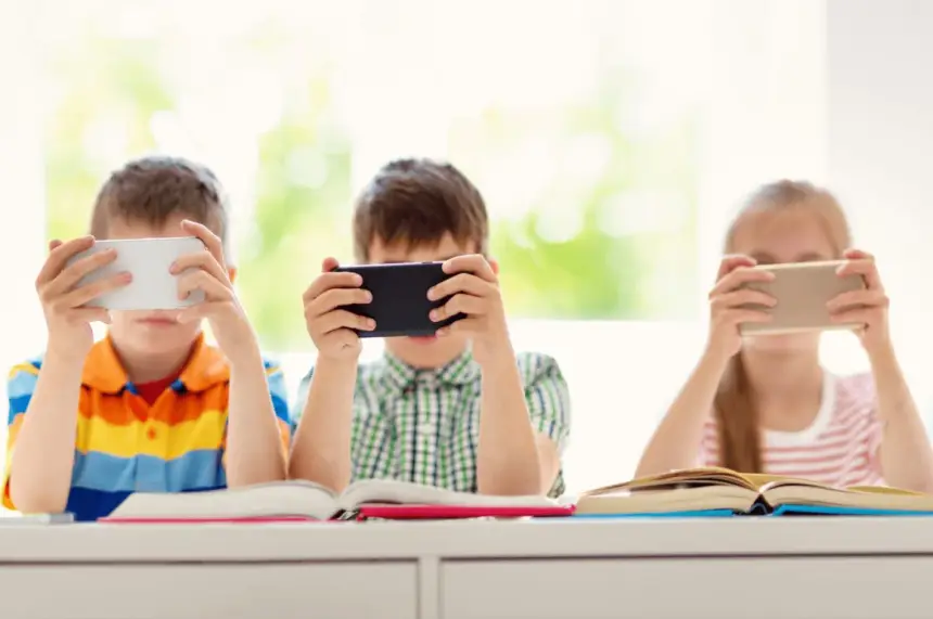 Под ширмой «народного интернета» либералы протаскивают глобальную цензуру