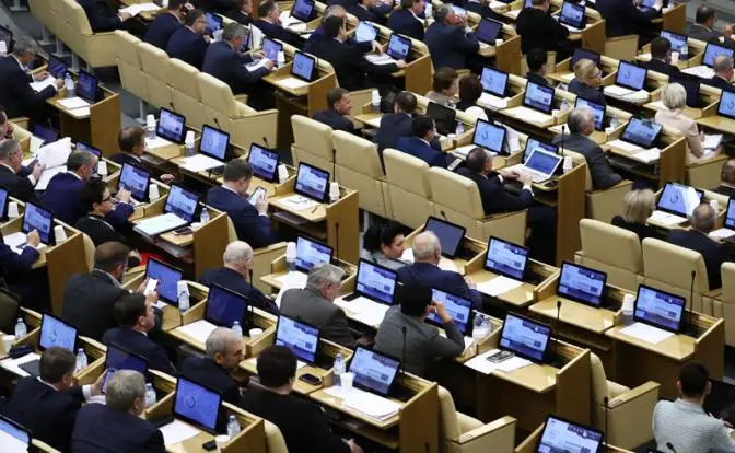 «Единая Россия» мечтает закатать свободу митингов в асфальт