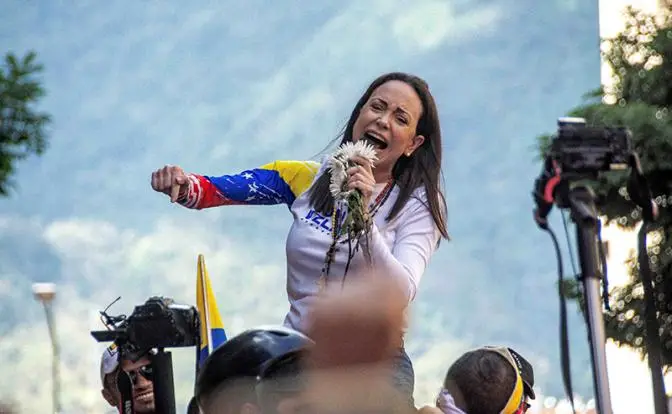 «Нобелевская ведьма» Мачадо навела на родную ей Венесуэлу и порчу