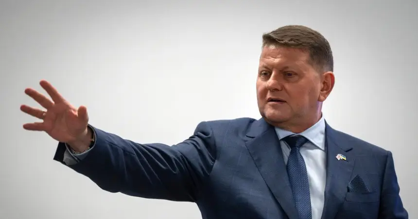 Большая подстава Залужного: экс-главком совершил политический маневр