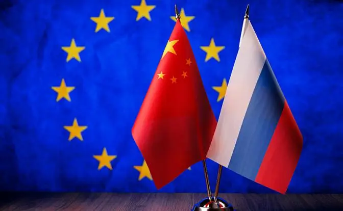 Мир пополам: Вместо многополярности нас ждет возврат к двум полюсам