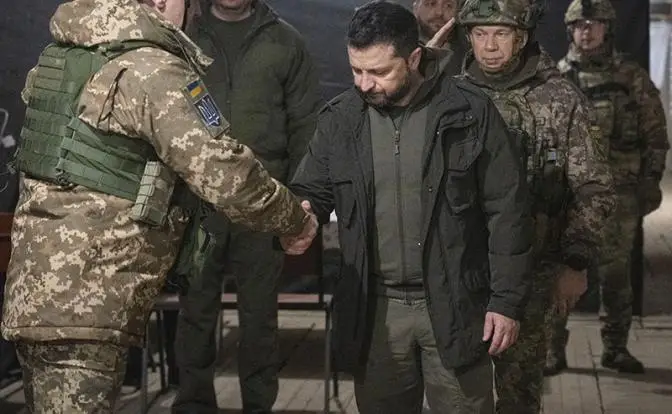 Зеленский боится мира больше, чем военного разгрома и угроз Трампа