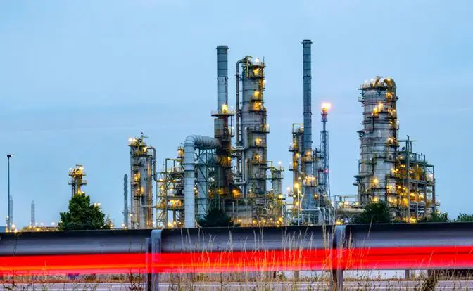 ЕС, разорвав связи с РФ, оказался критически зависимым от других стран