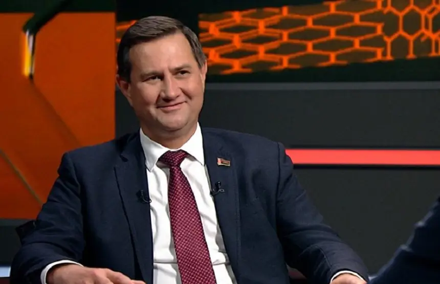 Украина «наградила» главу МИД Белоруссии включением в скандальный список