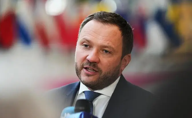 Эстонские «пекинессы» пугают Пекин: «Пора с ним разобраться»