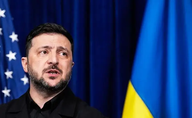 «Вонючий ублюдок», прячься: Дмитрий Медведев послал свой сигнал Зеленскому