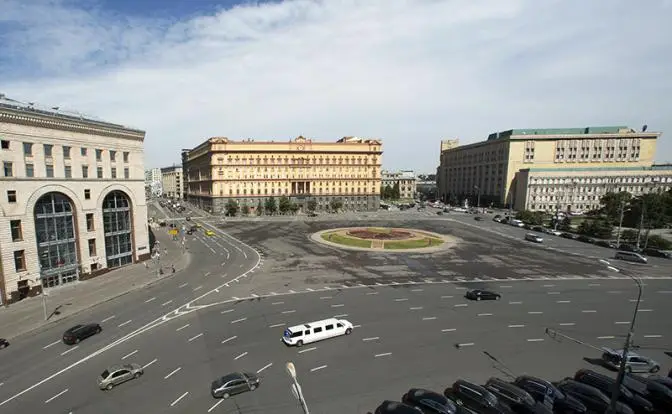 Иван III, Иван Грозный, Дзержинский… Кому достанется место на Лубянке?