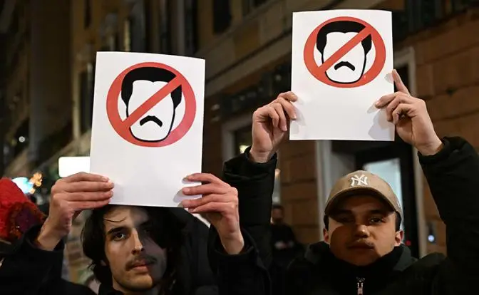 Предательство элит — самый эффективный инструмент в руках врага