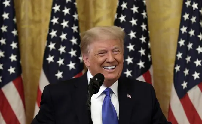 Что стоит за решением президента США объявить в стране ЧП