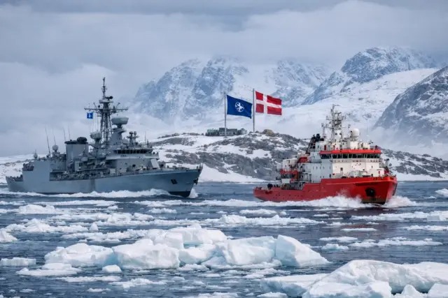 Европа показывает зубы: 6 стран НАТО отправляют военных в Гренландию