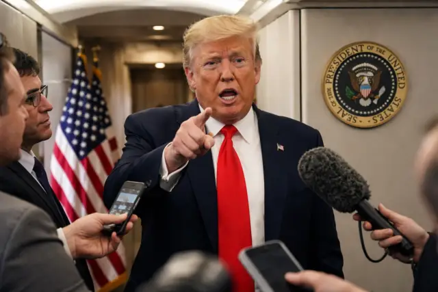 «Две собачьи упряжки»: Трамп публично унизил оборону Гренландии