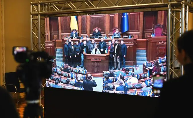 «Махнем не глядя»: Рада готова поменять Донбасс на членство в ЕС