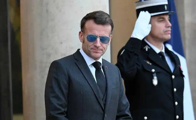 Макрон послушал Зеленского и дал команду «На абордаж!»