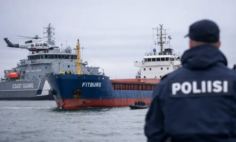 Кабель раздора: Финляндия под Новый год задержала судно, идущее из России