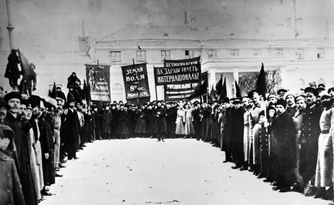 Февральская революция как побочный результат помощи волонтеров фронту