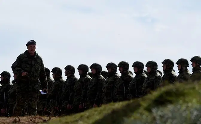 Сербский народ — за Москву, но элиты в Белграде нежно любят Трампа