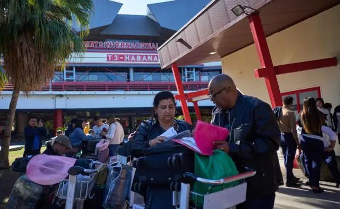 Наказал за всё: Трамп отрезал Кубу от нефти, самолеты встали