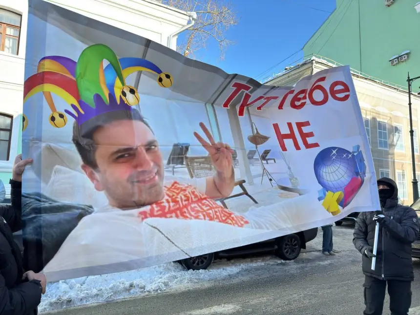 Ален Симонян в Москве пытается запудривать мозги и заговаривать зубы