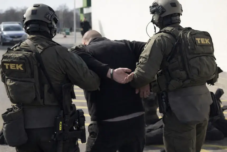 Золотой караван Украины споткнулся: Венгрия открыла Киеву «второй фронт»