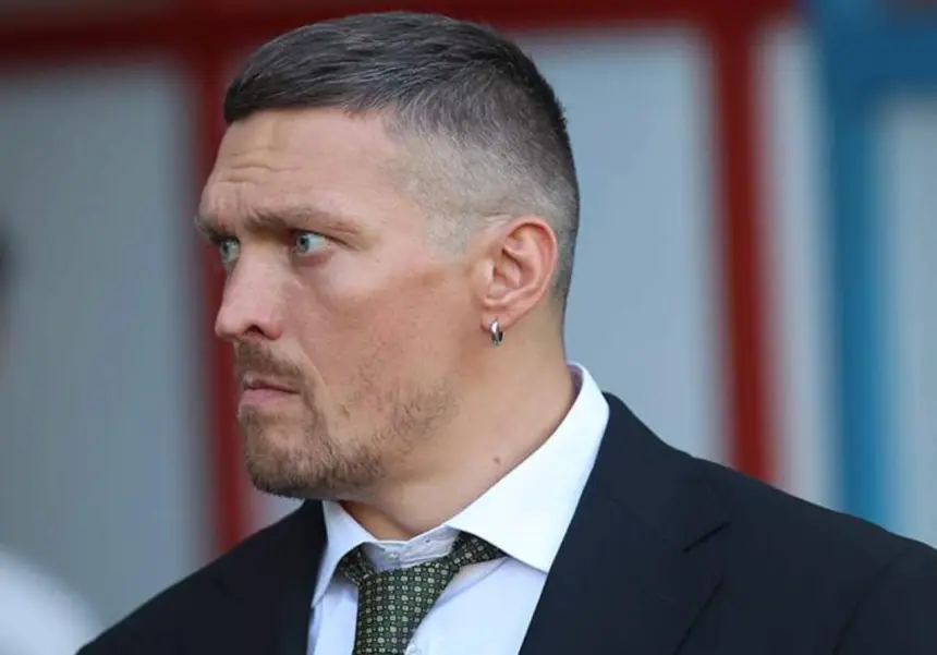 Боксёр Усик вошёл в тройку лидеров, обогнав Зеленского