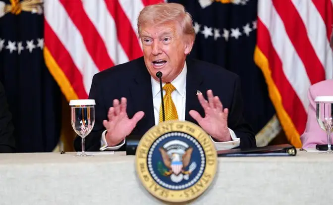 Трамп скорее уничтожит за строптивость Европу, чем совладает с Ираном