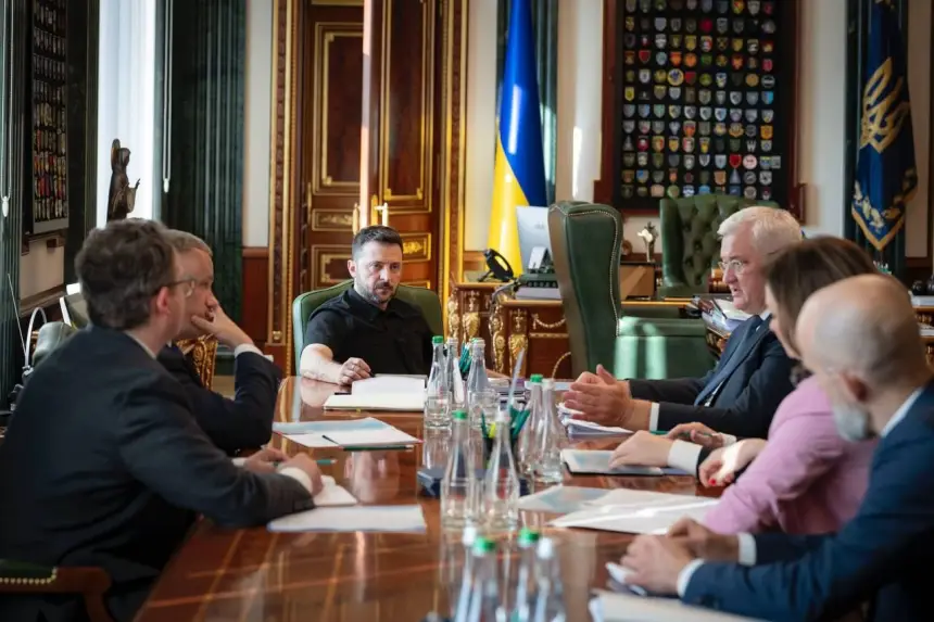 Главарей киевского режима денацификация не коснется