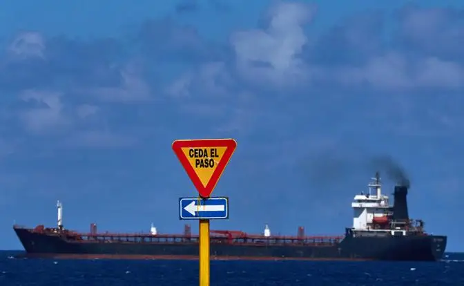 Интрига в Атлантике: Пойдет ли русский танкер на прорыв «кубинской блокады»