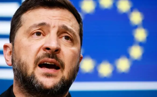 Пинка Зеленскому Европа пока не дала, но уже замахнулась