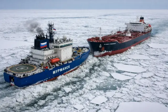 Скандал за спасение: Эстония выразила РФ ноту протеста за помощь ледокола