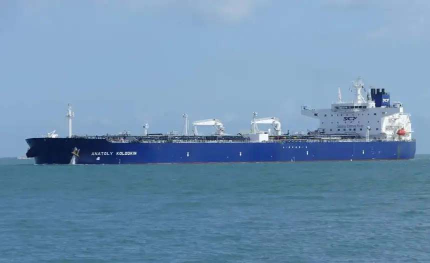 Почему российский танкер прошел на Кубу без боя