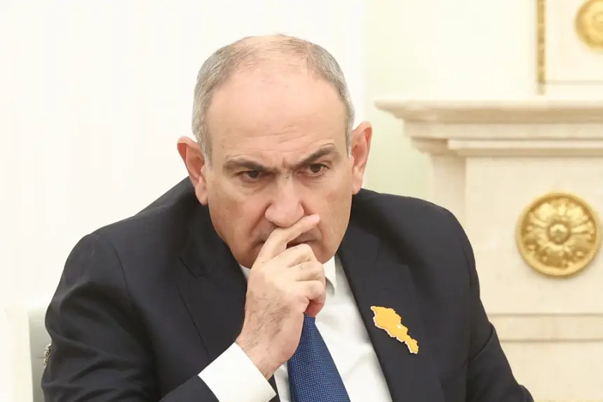 Глаза не лгут. Они правдиво говорят, что их владелец — плут: Пашинян в Кремле