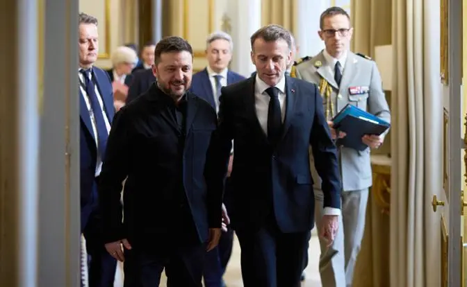 Игла смерти Зеленского — в яйце Макрона