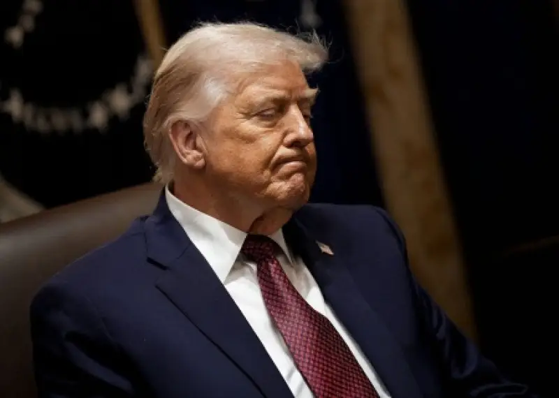 Трамп может досрочно покинуть пост президента