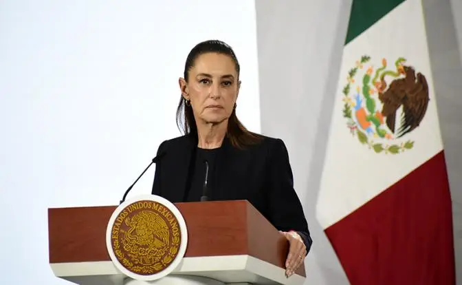 Мексика устала от «папаши Трампа» и тоже поможет Кубе