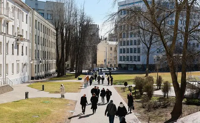 От «белых списков» в Белую Русь — почему многих этот вариант устраивает