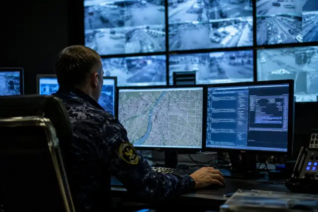 «Следят уже не скрываясь»: в РФ резко усилили контроль интернета и связи