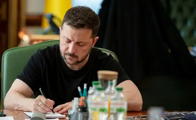 Зеленский вспомнил про запорожских казаков и написал письмо Путину