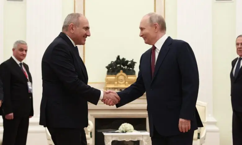 Ругань с Ереваном – подарок ЕС: России предложили новый подход к Армении