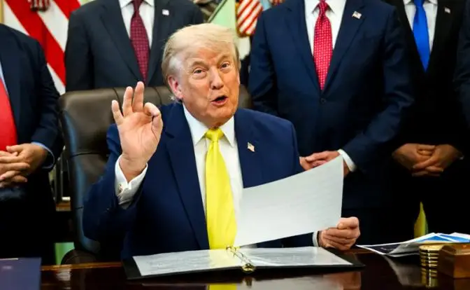 Трамп объявляет «мир», Израиль в гневе: «Мы не банановая республика!»