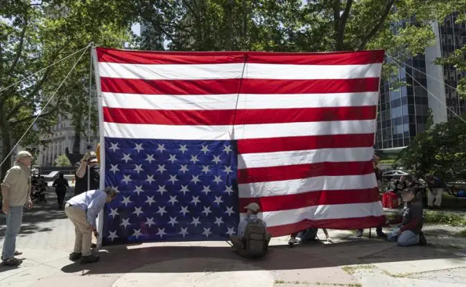 Русская «Алиса» знает, как устроить «цветную революцию» в США