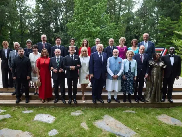 Карлики и триумфатор: во Франции резко высказались о провальном саммите G7