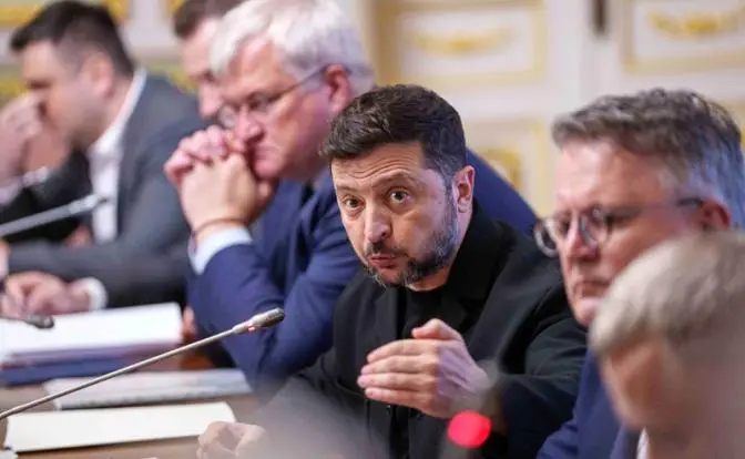 MI-6: Мы «просчитали» Путина. Бей, Володя, по Москве и Петербургу