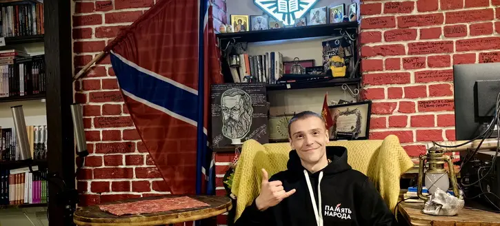 «Любите Отечество. Будет больно, но весело». Журналист потерял ногу на СВО